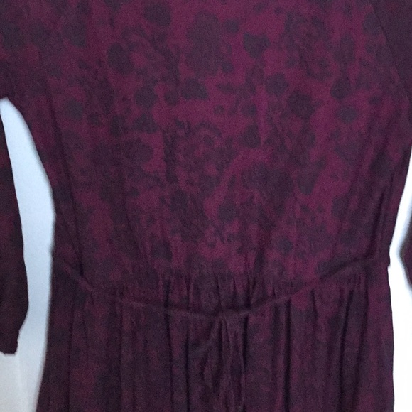 Lace dress - Picture 3 of 5